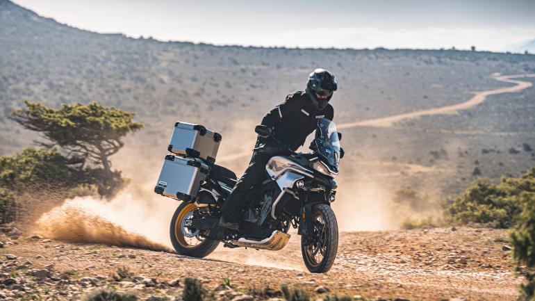 Επιβεβαιώθηκε η έλευση του CFMoto 800MT