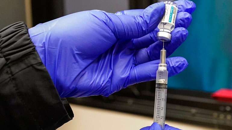 Σουηδία: Δεν ξεκινά ο εμβολιασμός με το σκεύασμα της J&J μέχρι να ανακοινωθούν τα συμπεράσματα του ΕΜΑ