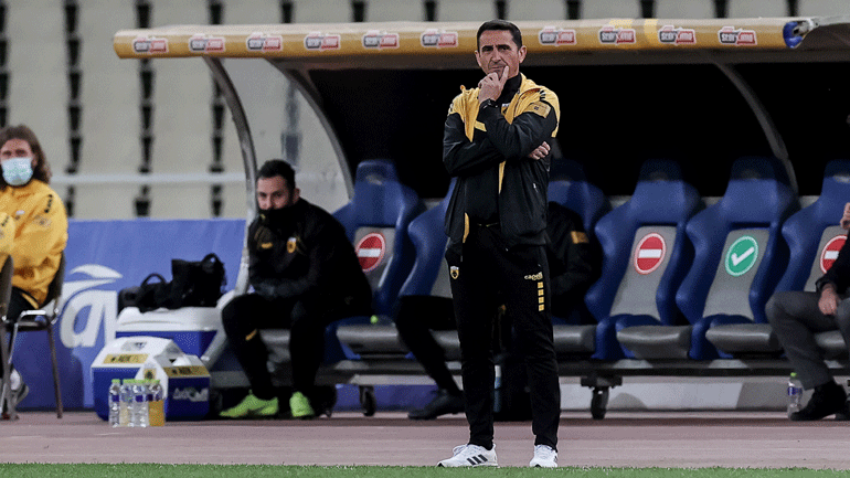 ΑΕΚ: «Προπονητής μας είναι ο Χιμένεθ»