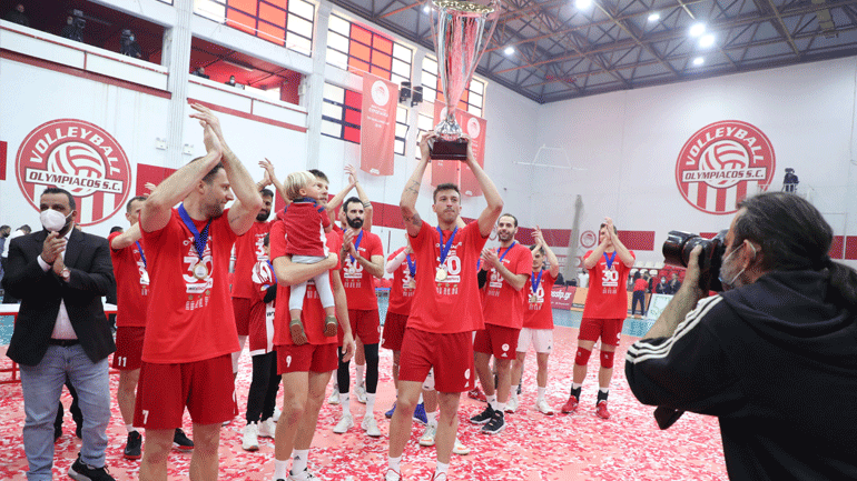 Βόλεϊ: Φινάλε με επίδειξη δύναμης από τον πρωταθλητή Ολυμπιακό κόντρα στον ΠΑΟΚ