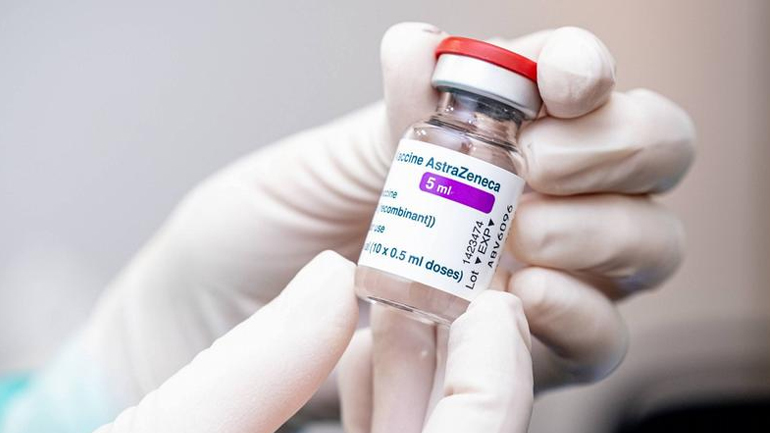 Γερμανία: Με εμβόλιο Moderna ή BioNTech/Pfizer η β’ δόση για όσους κάτω των 60 ετών έχουν ήδη εμβολιαστεί με AstraZeneca