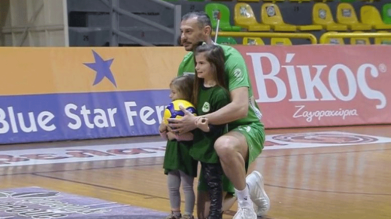 Πανταλέων: Πρώτο σερβίς με… πάσα από τις κόρες του