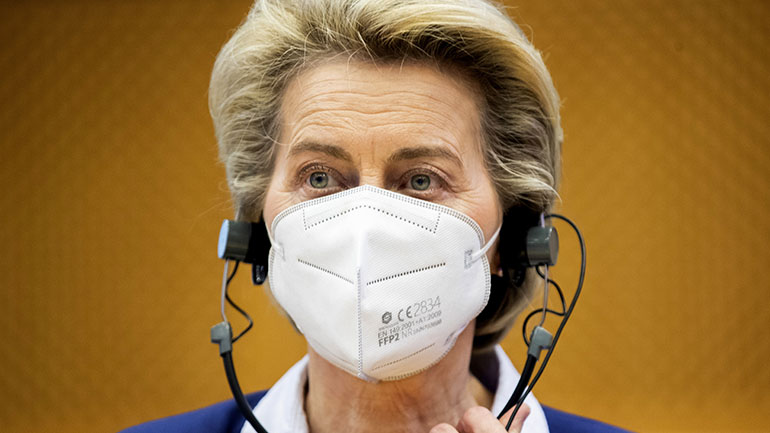 Ούρσουλα φον ντερ Λάιεν: Eπισπεύδεται η παράδοση 50 εκατ. δόσεων του εμβολίου της Pfizer στην Ε.Ε.