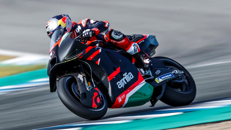 Ο Dovizioso δεν αποκλείει να αγωνιστεί ακόμα και φέτος με την Aprilia