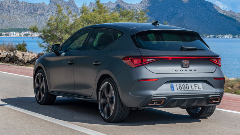 Η τιμή του κορυφαίου Leon με το σήμα της Cupra ξεκινά στην Ελλάδα από 39.990 ευρώ.