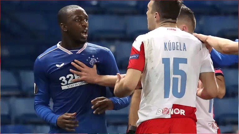 Για υποκρισία κατηγορεί την UEFA η προεδρία της Τσεχίας με αφορμή την τιμωρία του Κούντελα