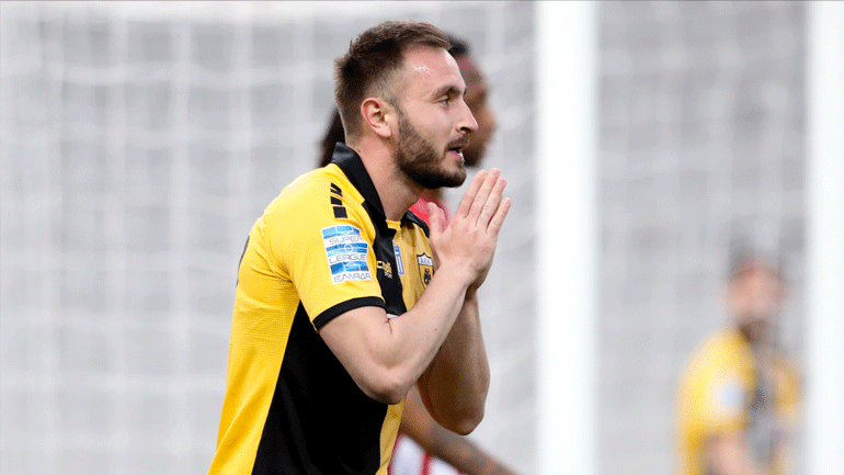 Πρόβλημα και με τον Τάνκοβιτς στην ΑΕΚ!