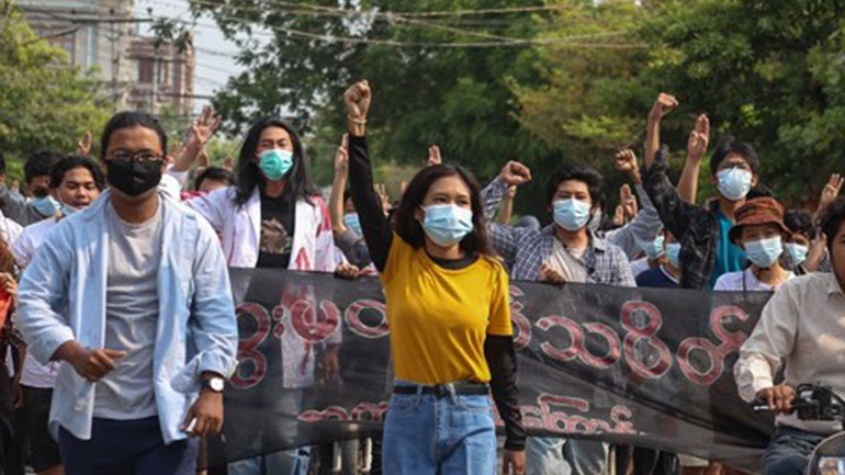 Μιανμάρ: Οι δυνάμεις ασφαλείας άνοιξαν πυρ εναντίον διαδήλωσης υγειονομικών στη Μάνταλεϊ
