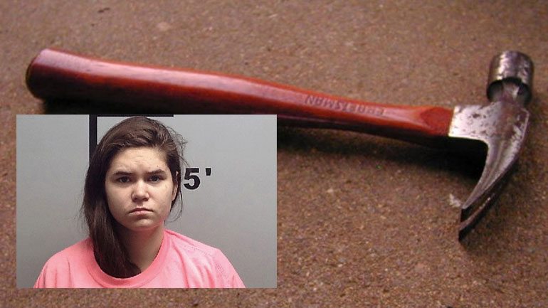 ΗΠΑ: Σκότωσε τη γιαγιά της με σφυρί γιατί ο Θεός τής είπε να κάνει μια θυσία ΗΠΑ: Σκότωσε τη γιαγιά της με σφυρί γιατί ο Θεός τής είπε να κάνει μια θυσία