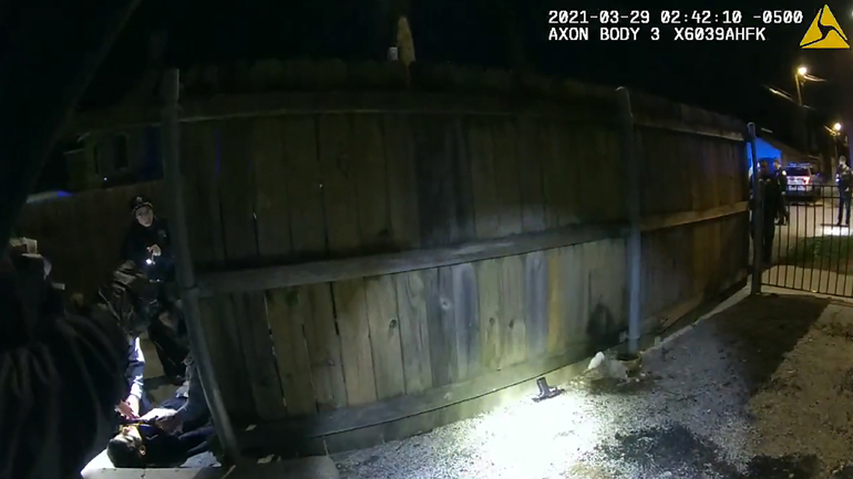 Βίντεο-ντοκουμέντο από τη δολοφονία 13χρονου από αστυνομικά πυρά στο Σικάγο