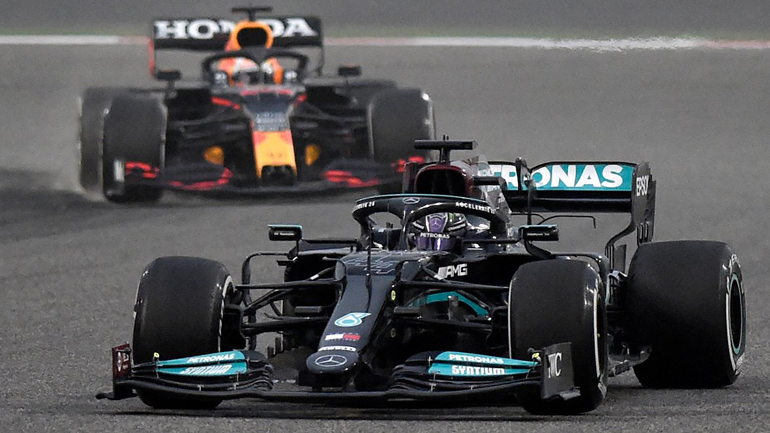 Μάχη μεταξύ Mercedes και Red Bull στην Imola