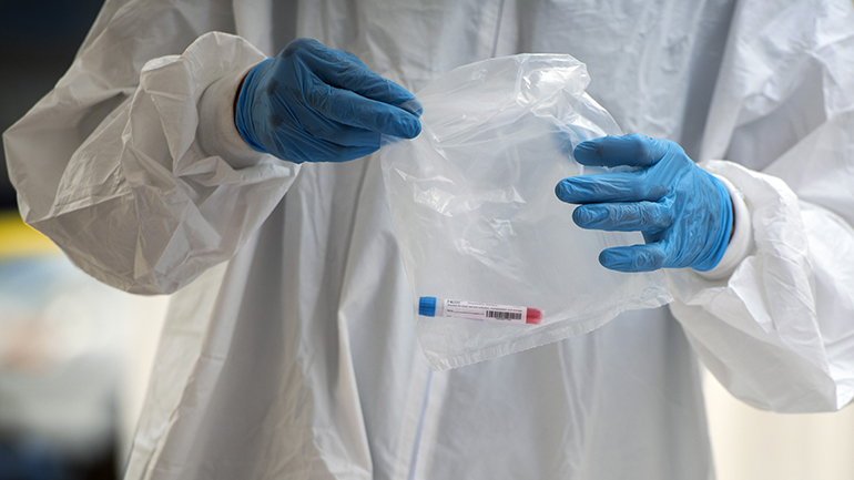 Η Ρωσία ανακοίνωσε 8.995 νέα κρούσματα Covid-19