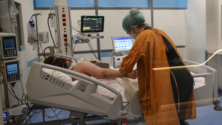 Aρνητικό ρεκόρ με 63.082 κρούσματα σε 24 ώρες κατέγραψε η Τουρκία