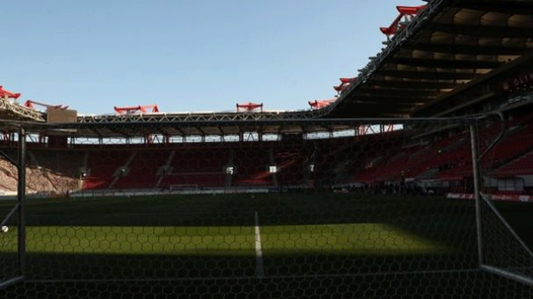 Super League: Στα… μαλακά ο Ολυμπιακός για τα επεισόδια στο Καραϊσκάκη