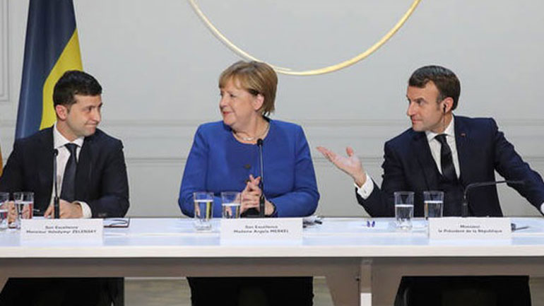 Συνομιλίες Ζελένσκι-Μακρόν-Μέρκελ για την ένταση στη Ρωσία