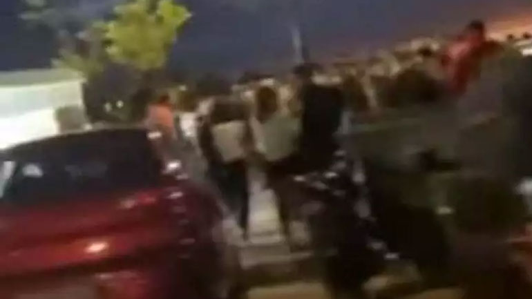 Νέες εικόνες συνωστισμού στην Πάτρα