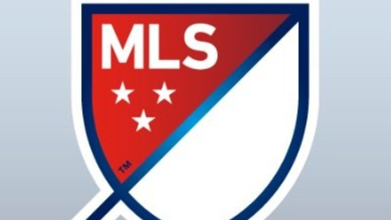 Αυλαία με νίκες της Ντιναμό Χιούστον και Σιάτλ Σόντερς