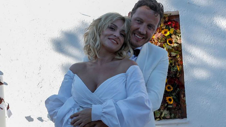 Ο Σπύρος Δημητρίου μιλάει για τη συμβίωση με την Ελεωνόρα Ζουγανέλη μετά τον γάμο τους