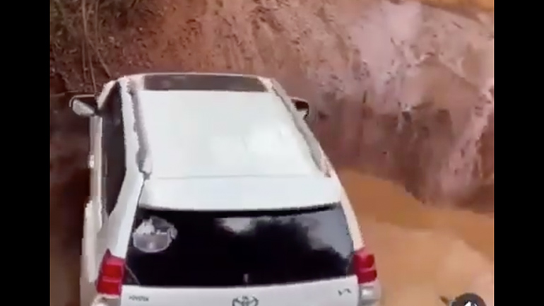 Ανάβαση με τζιπ Ανάβαση με τζιπ