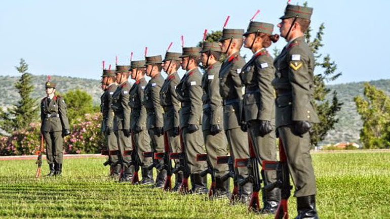 Ο ΥΦΕΘΑ για τον «αποκλεισμό υποψηφίων με μαθησιακές διαταραχές στις εξετάσεις για τις Στρατιωτικές σχολές»