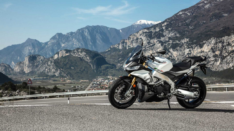Τουριστική έκδοση για το Aprilia Tuono V4 του 2021