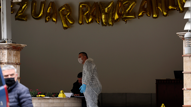 Αλβανία: Πέντε τραυματίες από επίθεση με μαχαίρι σε τέμενος στα Τίρανα – Συνελήφθη ο δράστης