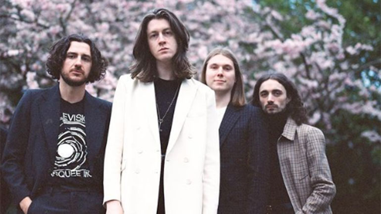 Βρετανία: Συναυλία με τους Blossoms χωρίς μάσκες και αποστάσεις