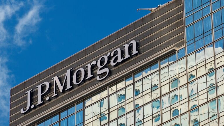 Έτοιμος για τη σέντρα ο ακραίος καπιταλισμός