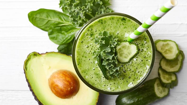 Το θαυματουργό smoothie που βοηθά στην καύση του λίπους