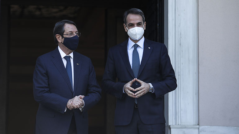 Συνάντηση Μητσοτάκη-Αναστασιάδη στο Μέγαρο Μαξίμου