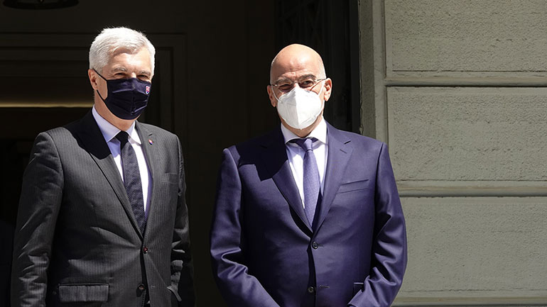 Συνάντηση Δένδια με τον Σλοβάκο ομόλογό του