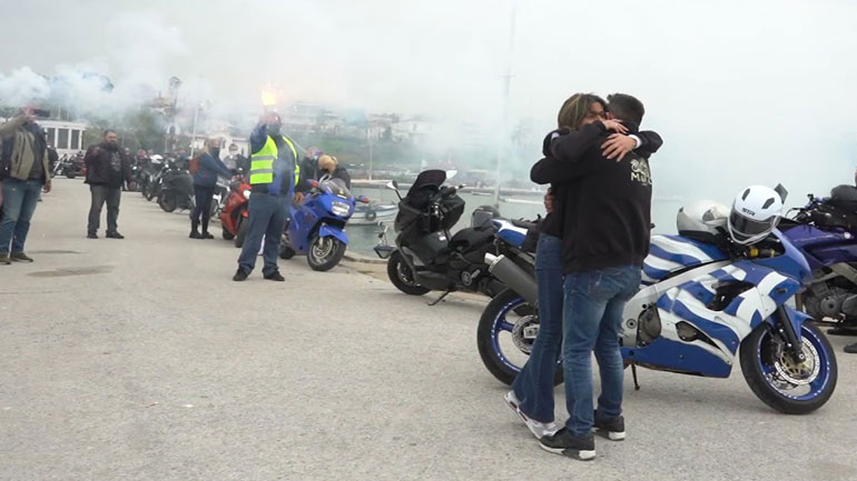 Εντυπωσιακή πρόταση γάμου με μηχανές και drone στη Ν. Μηχανιώνα