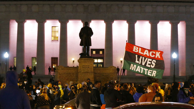 ΗΠΑ: 16χρονη Αφροαμερικανή έπεσε νεκρή από πυρά της αστυνομίας στο Οχάιο
