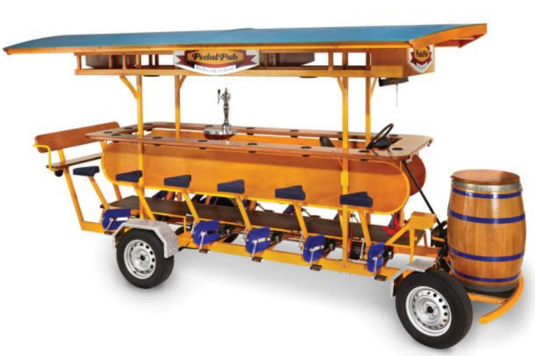 Το αγαπημένο αυτοκίνητο του Μιχάλη έχει... πετάλια!