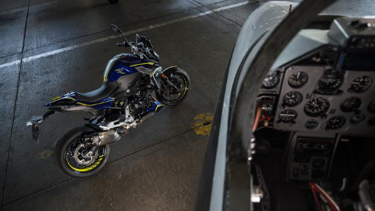 Πολύ δυναμικός σχεδιασμός για την ειδική έκδοση Force της BMW F900R.