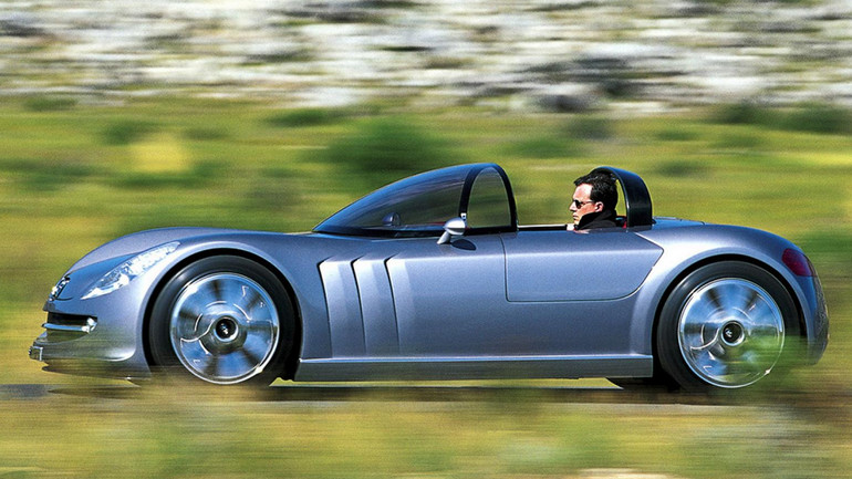 Πολύ μικρό σε διαστάσεις με την οροφή να είναι εξ ολοκλήρου γυάλινη.