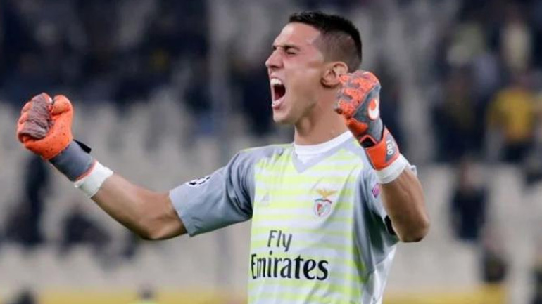 Η Ντόρτμουντ επιμένει για τον Βλαχοδήμο