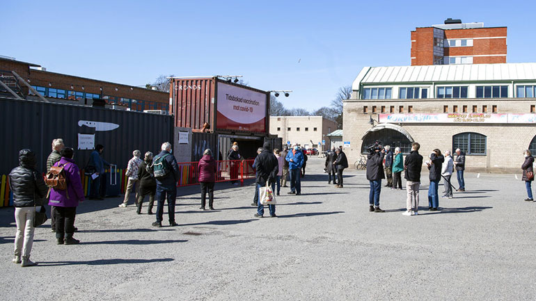 Η Σουηδία δεν είναι έτοιμη να άρει τους περιορισμούς κατά του Covid-19