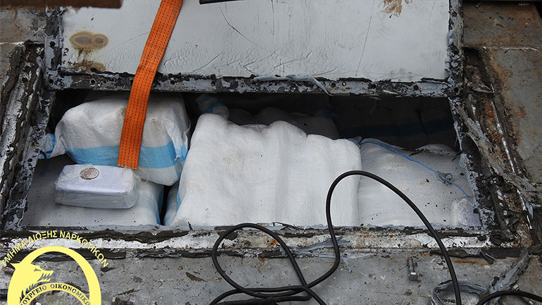 Τα ντοκουμέντα από τους τέσσερις τόνους κάνναβης που εντόπισε το ΣΔΟΕ σε κοντέινερ