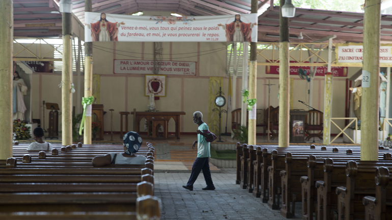 Αϊτή: Απελευθερώθηκαν τρία από τα επτά μέλη του ρωμαιοκαθολικού κλήρου που είχαν απαχθεί