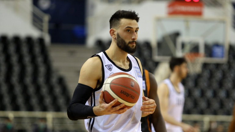 Καμπερίδης: «Η ομάδα βγάζει υγεία. Θέλω τίτλο με τον ΠΑΟΚ»