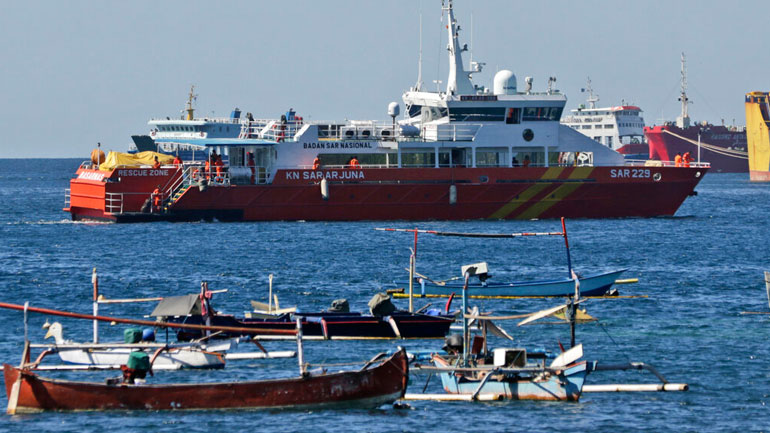 Ινδονησία: Εξανεμίζονται οι ελπίδες για το πλήρωμα του υποβρυχίου που αγνοείται από την περασμένη Τετάρτη