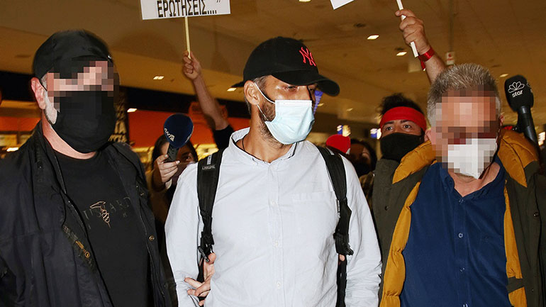 Επέστρεψε στην Ελλάδα ο Αλέξης Παππάς