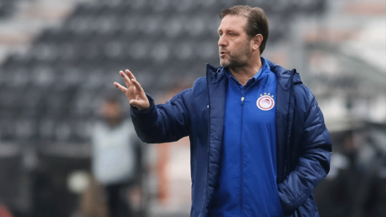 Μαρτίνς: «Δεν καταλαβαίνουμε γιατί θα γίνει μια μέρα μετά το ΠΑΟΚ-ΑΕΚ»