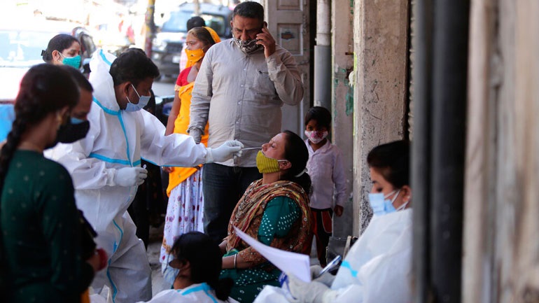 Κορωνοϊός: Συναγερμός για την ινδική μετάλλαξη από τον πρόεδρο του Παγκοσμίου Ιατρικού Συλλόγου