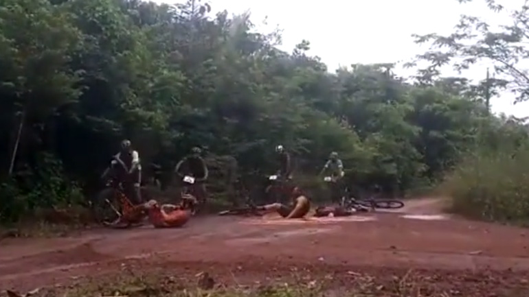 Μετωπική σύγκρουση για ποδηλάτες