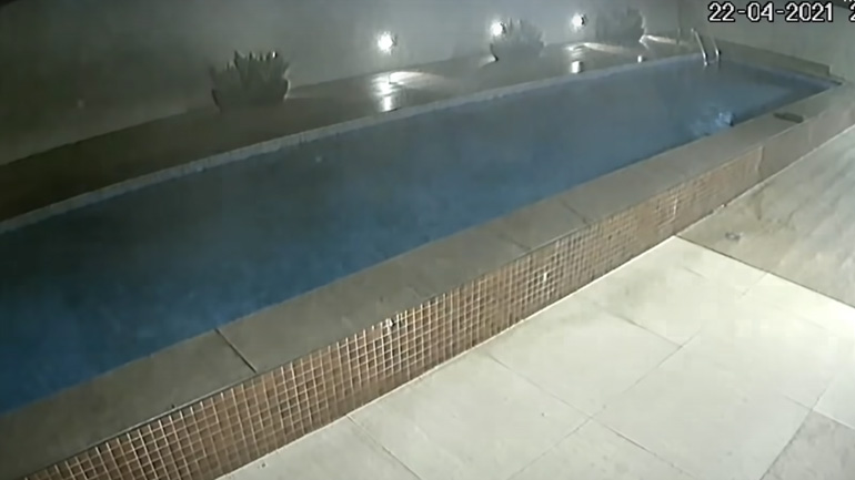 Κατάρρευση πισίνας σε υπόγειο γκαράζ