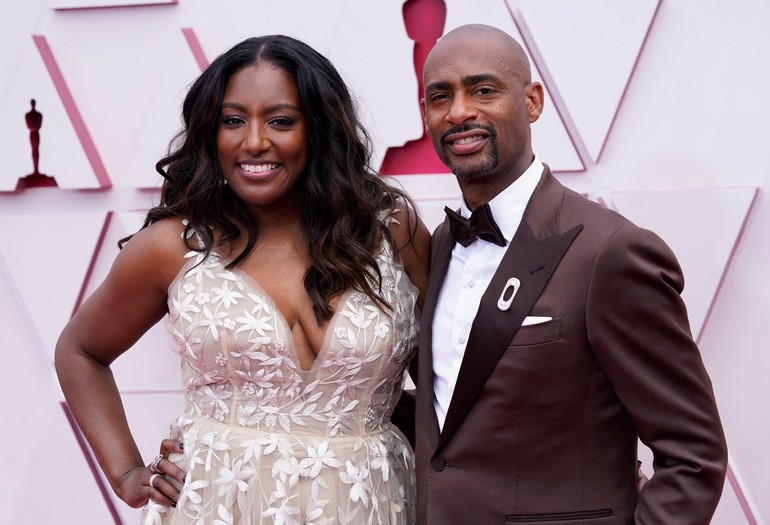 Ο παραγωγός Charles D. King και η σύζυγος του Stacey Walker King