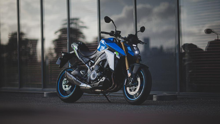 Παρουσιάστηκε η νέα Suzuki GSX-S 1000