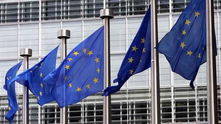 Το Παρίσι καλεί την Κομισιόν να εξετάσει τα εθνικά σχέδια οικονομικής ανάκαμψης το συντομότερο δυνατόν